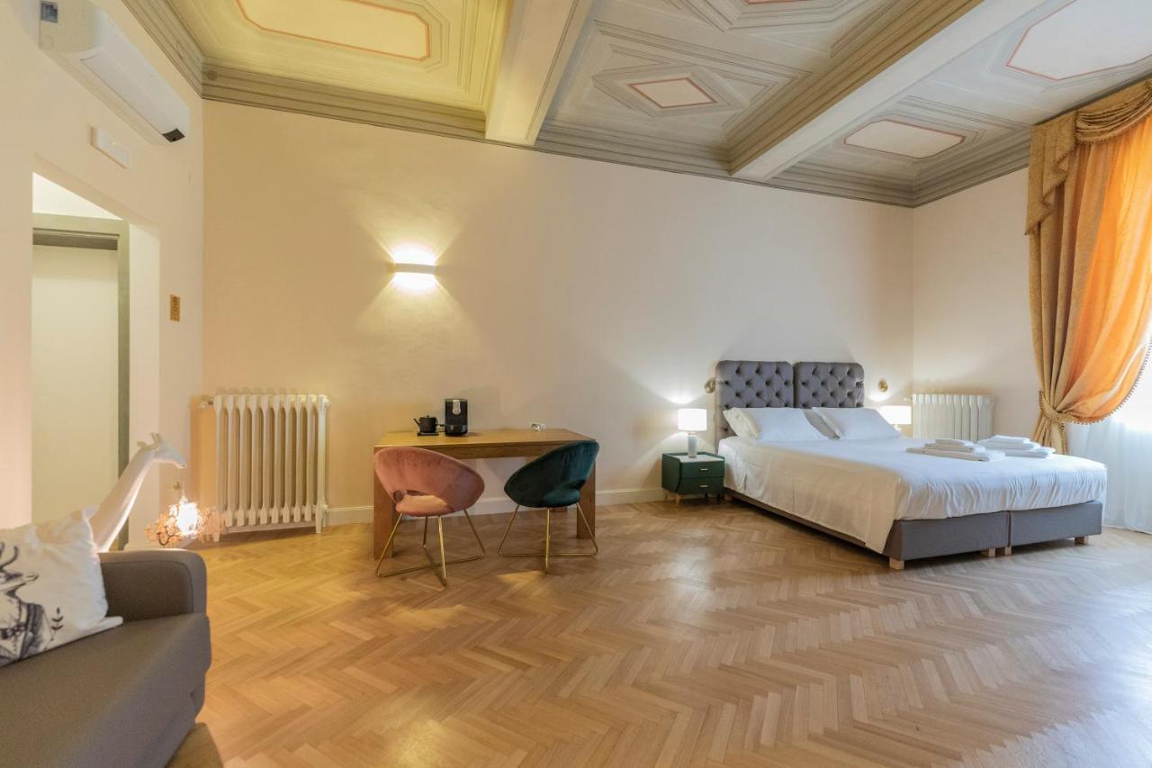 Aldrovandi Luxury Suites And Apartment Bologna Exterior photo