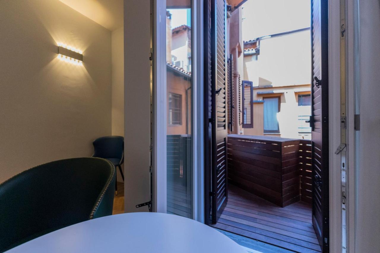 Aldrovandi Luxury Suites And Apartment Bologna Exterior photo