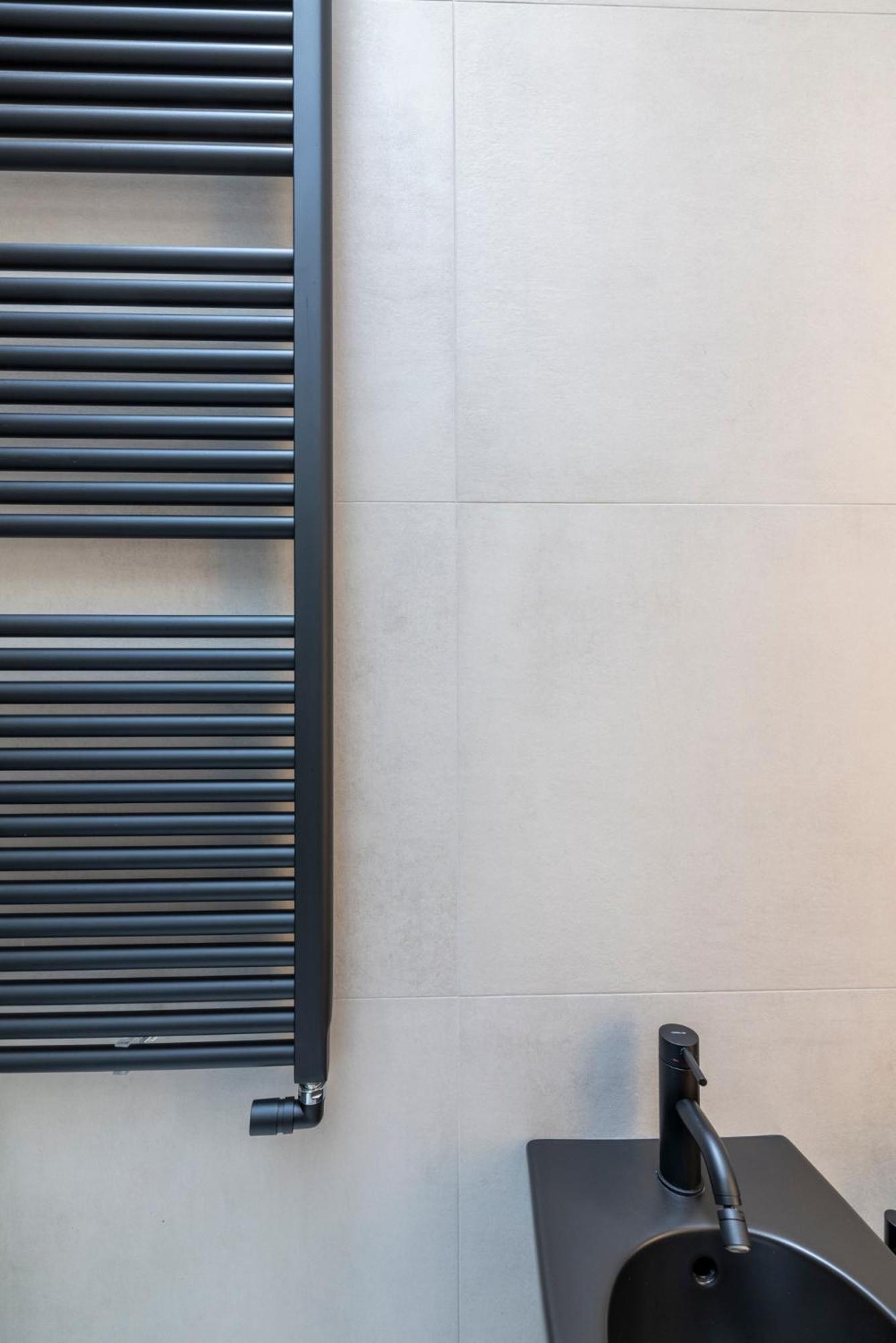 Aldrovandi Luxury Suites And Apartment Bologna Exterior photo
